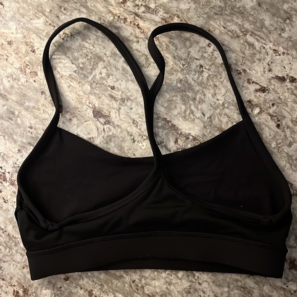 lululemon Flow Y Bra Nulu A-C Cups - Picture 4 of 4